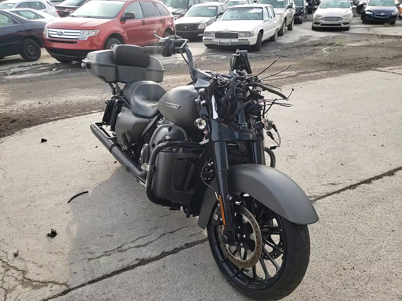 2019 HARLEY-DAVIDSON FLHXS 1HD1KRP1XKB671070