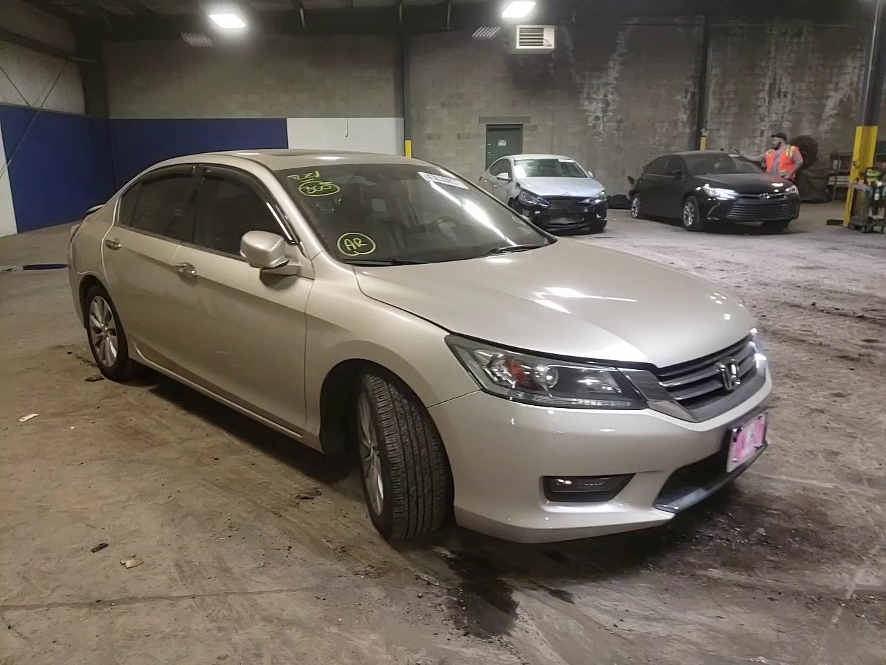 2015 HONDA ACCORD EXL 1HGCR2F84FA063926