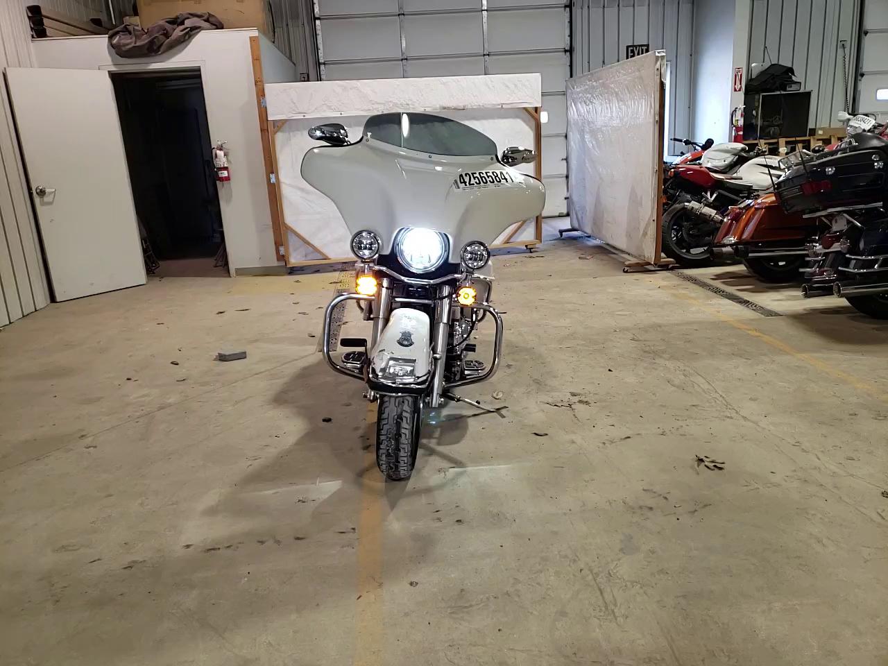 2008 HARLEY-DAVIDSON FLHP POLIC 1HD1FHM128Y629341