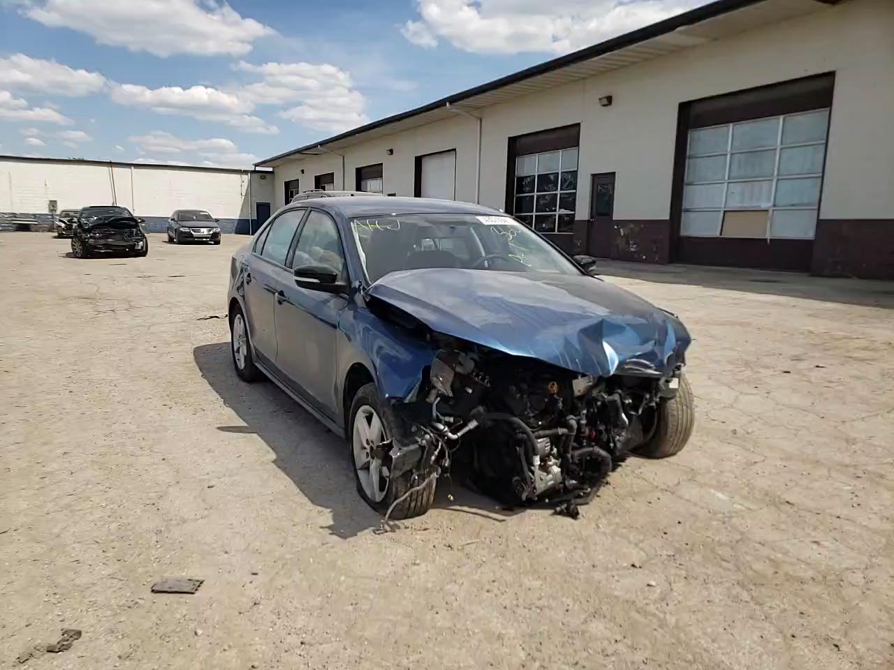 2015 VOLKSWAGEN JETTA TDI 3VWLA7AJ5FM328592