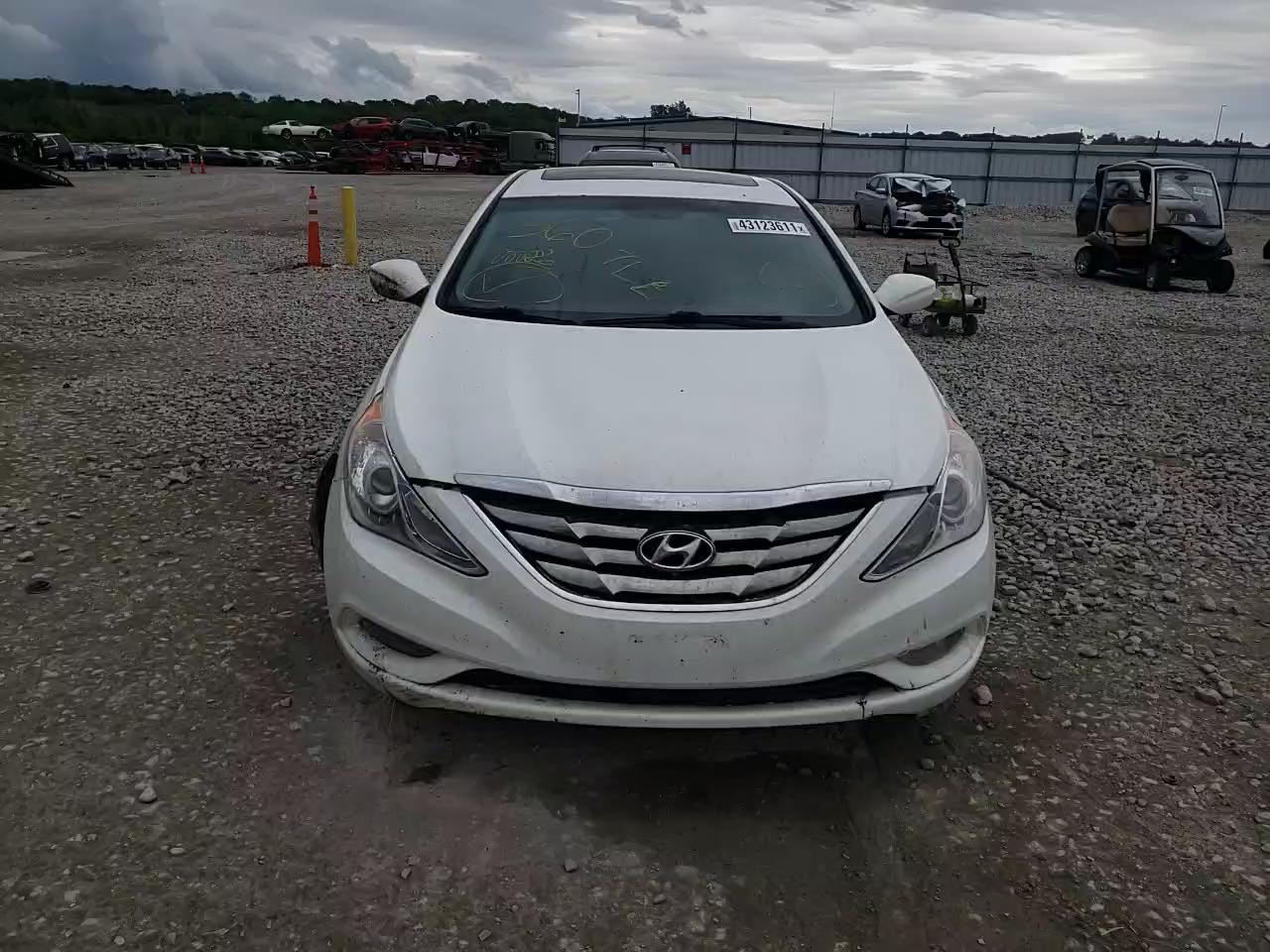 2011 HYUNDAI SONATA SE 5NPEC4AC2BH283634