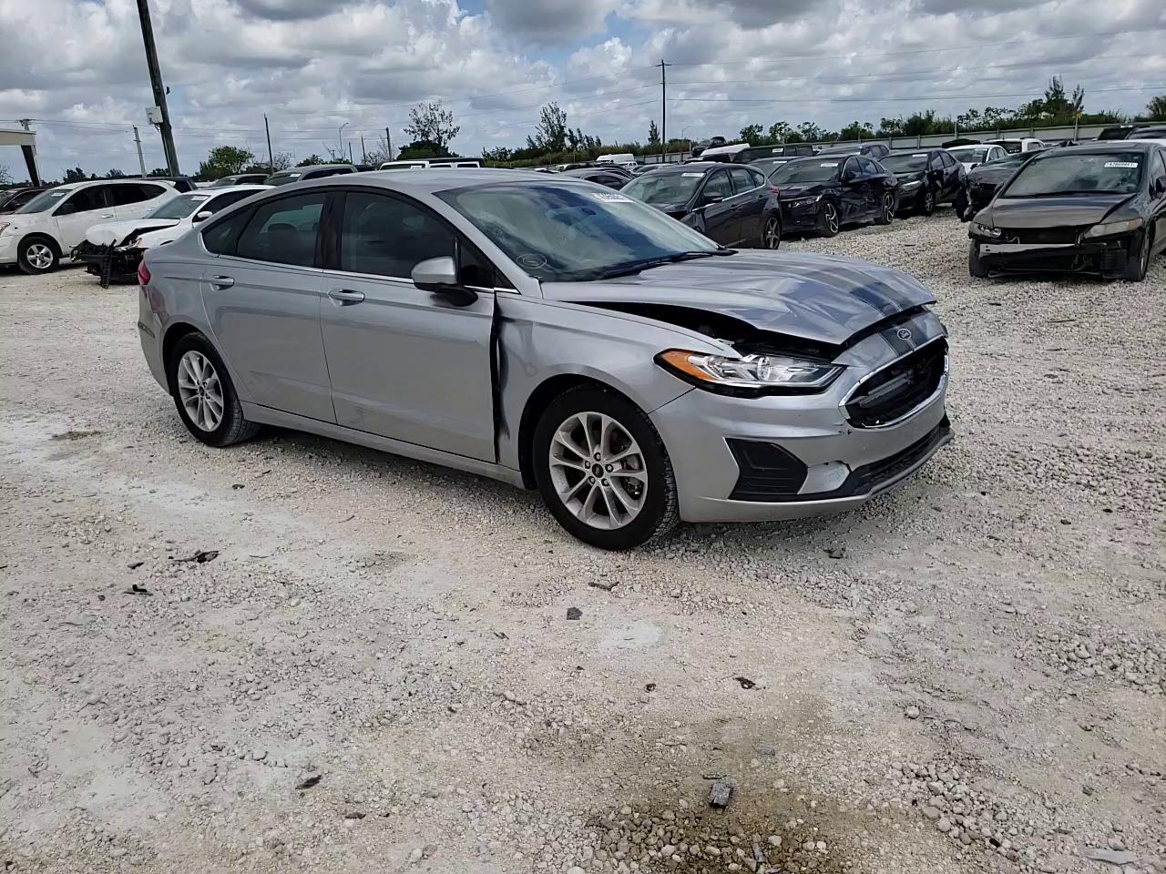 2020 FORD FUSION SE 3FA6P0HD1LR143885