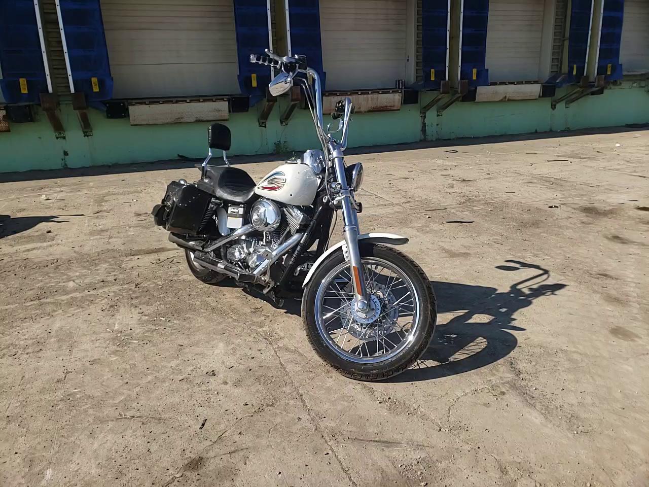 2006 HARLEY-DAVIDSON FXDI35 1HD1GW1156K300395