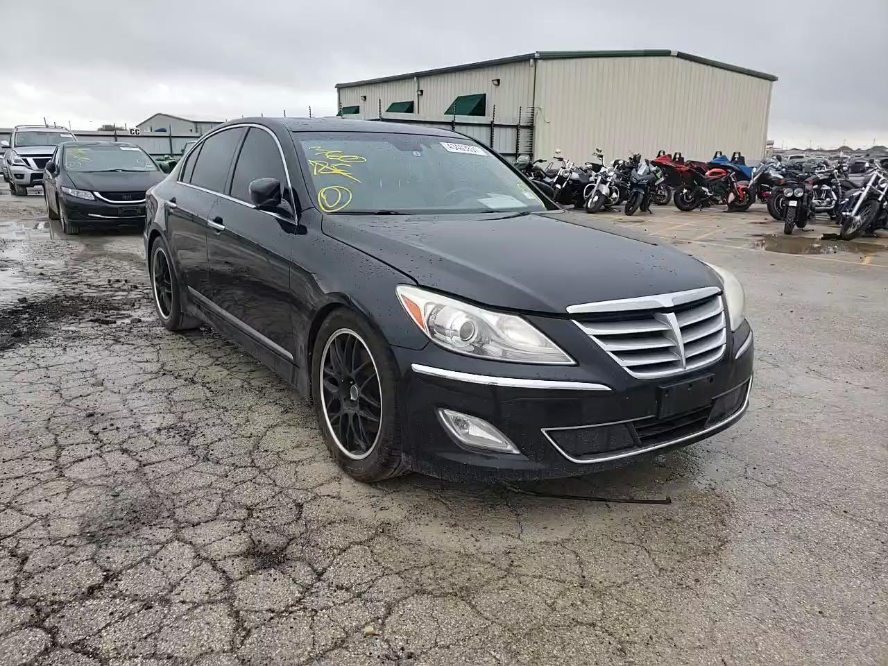 2012 HYUNDAI GENESIS 5. KMHGC4DH7CU203537
