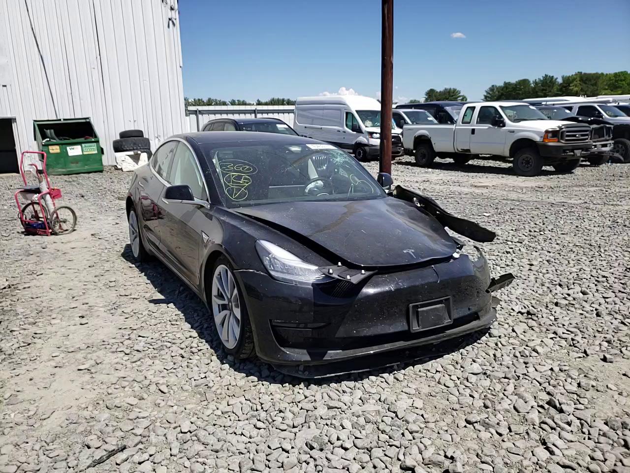 2019 TESLA MODEL 3 5YJ3E1EB9KF389000