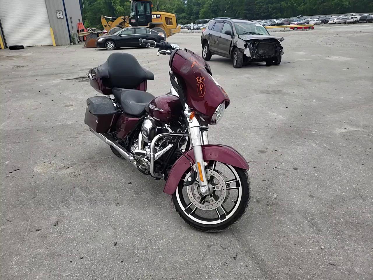 2015 HARLEY-DAVIDSON FLHX STREE 1HD1KBM16FB681323