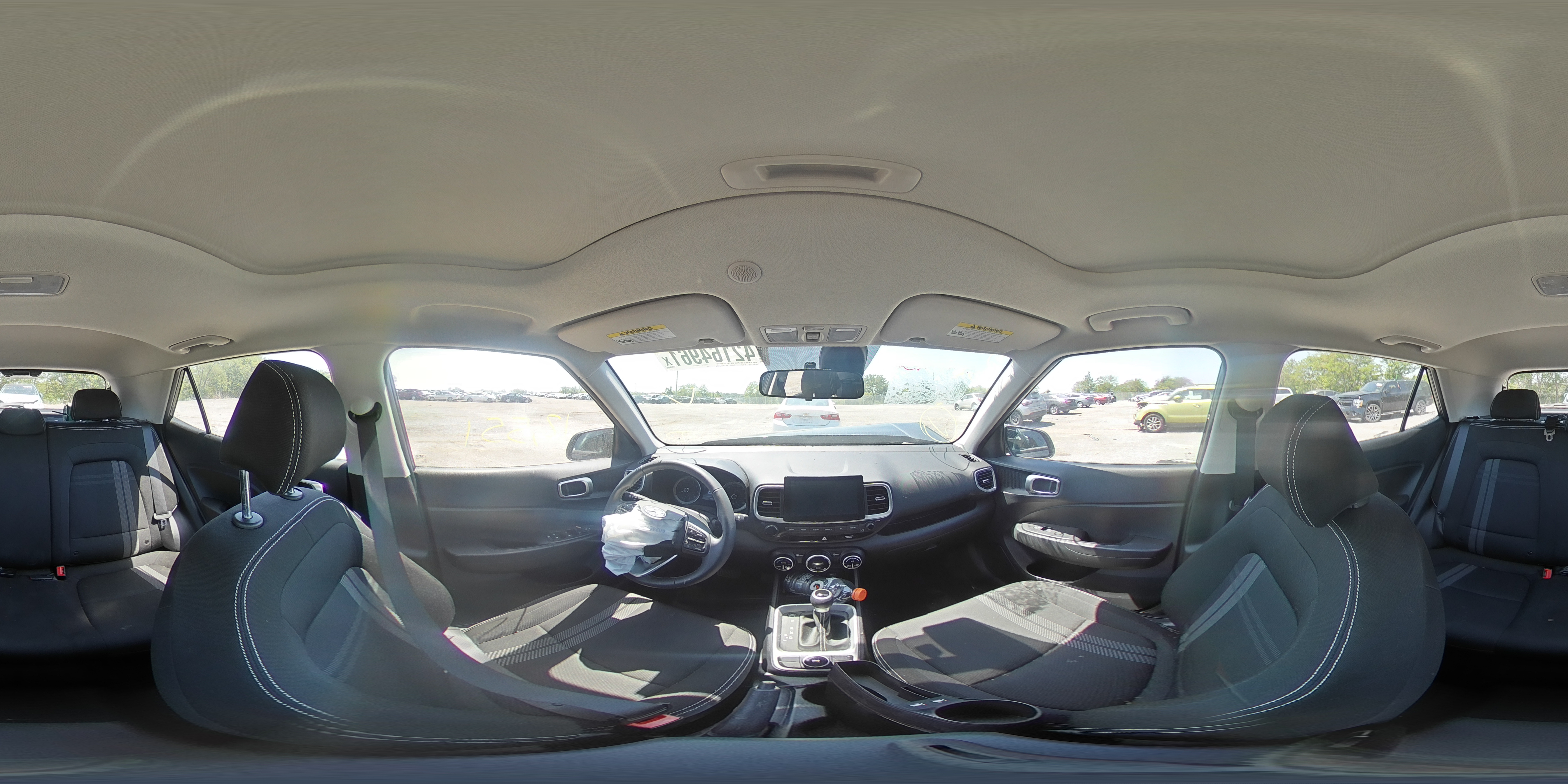 2020 HYUNDAI VENUE KMHRC8A33LU047571