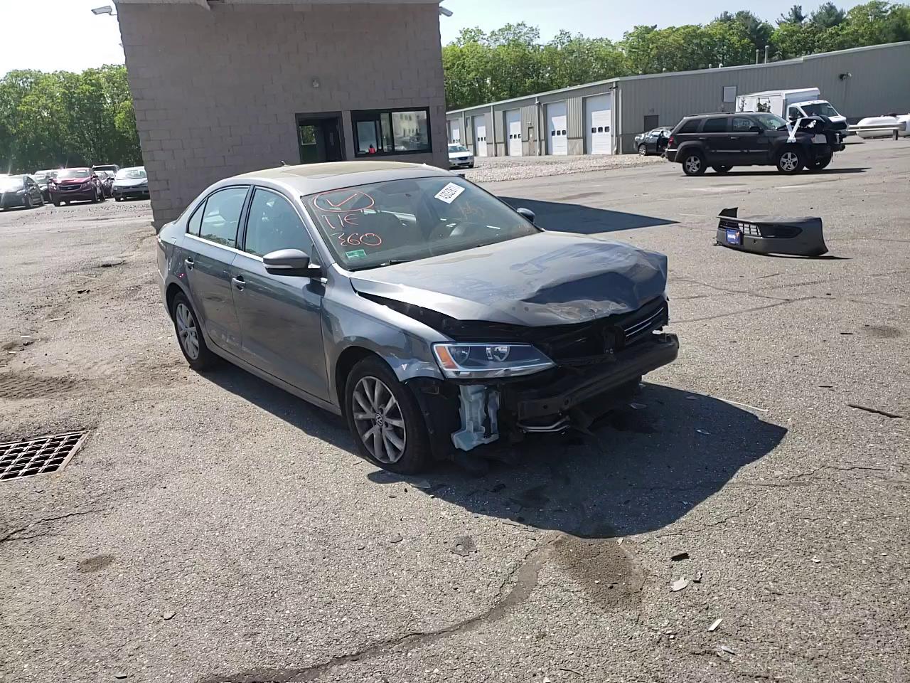2013 VOLKSWAGEN JETTA SE 3VWDX7AJ9DM404654