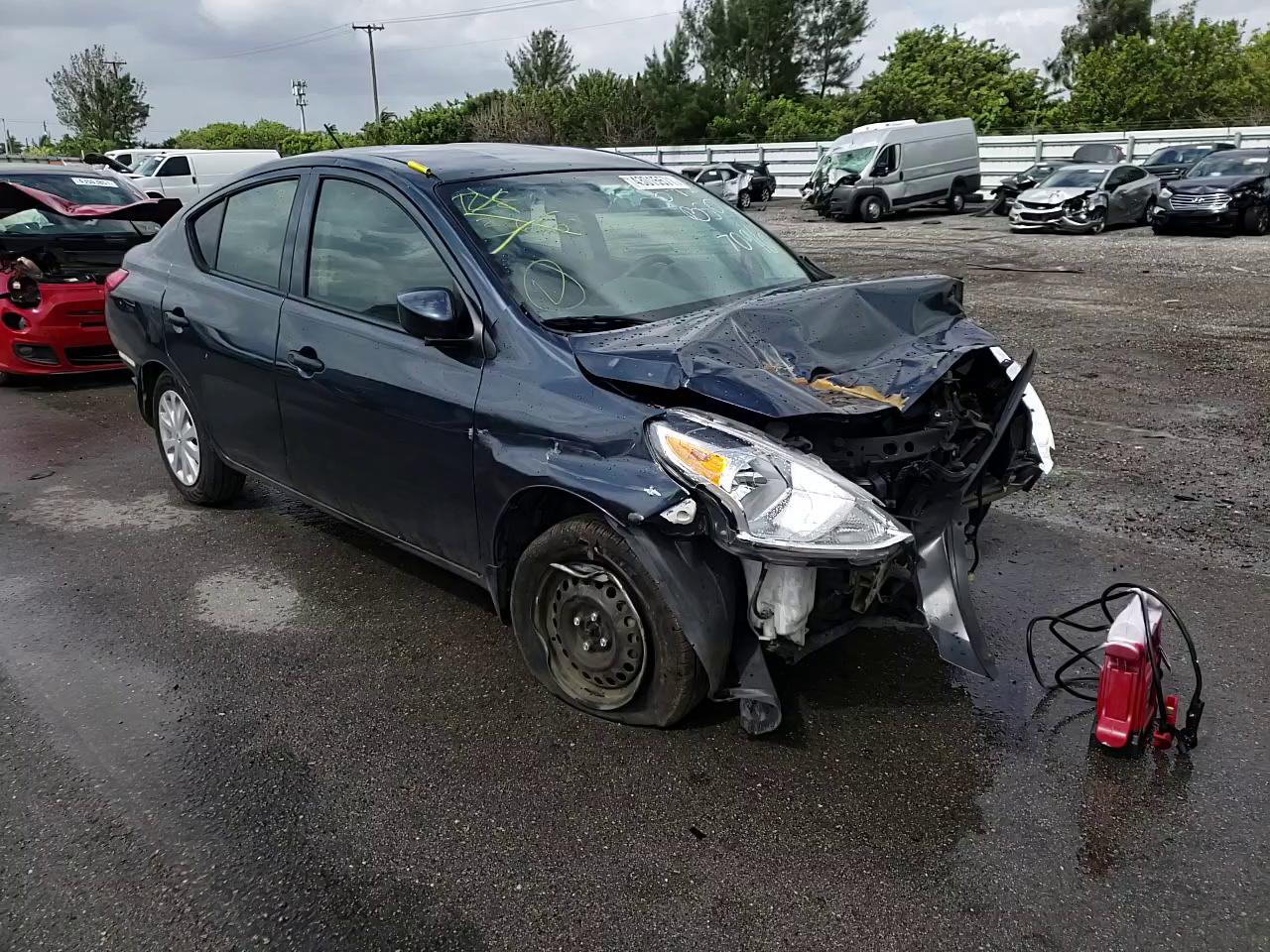 2016 NISSAN VERSA S 3N1CN7AP1GL877096