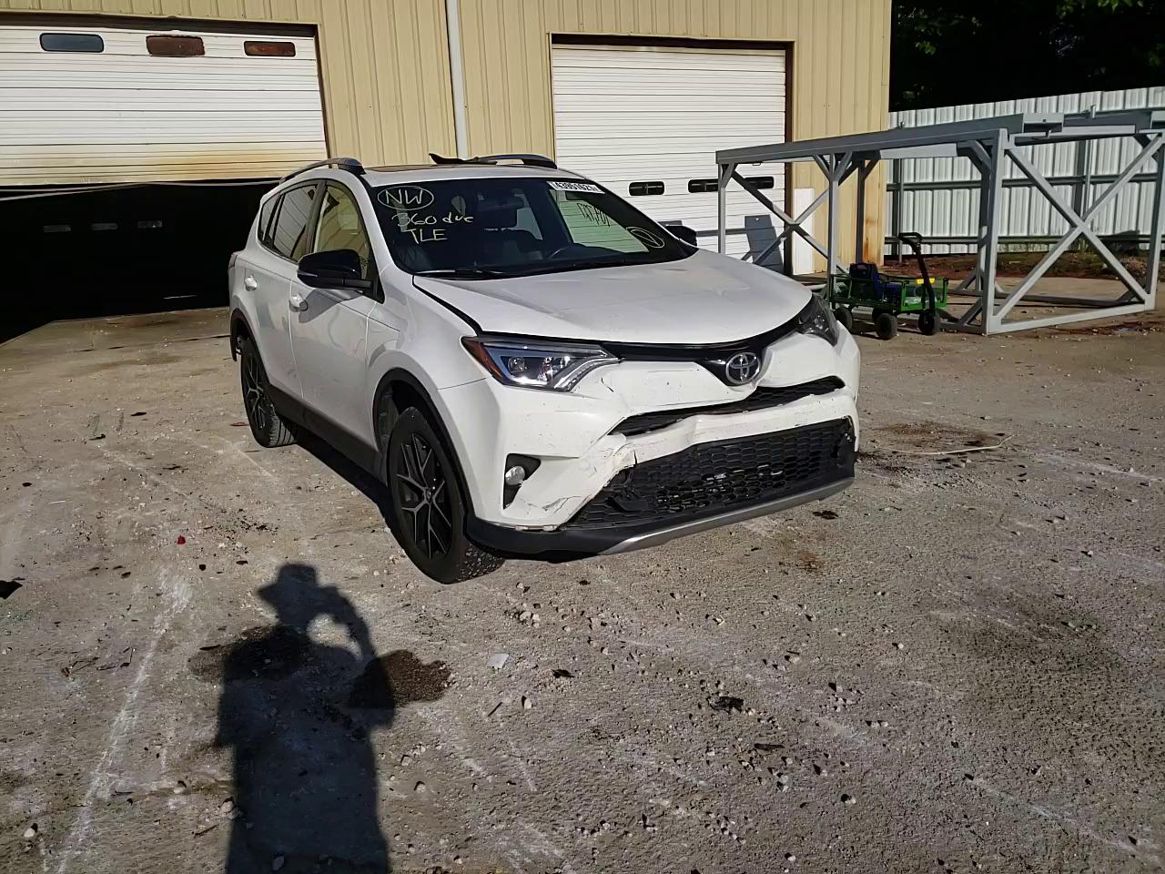 2016 TOYOTA RAV 4 JTMNFREV1GJ080488