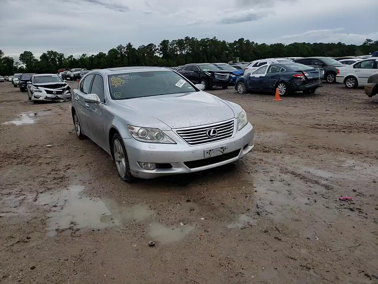 2010 LEXUS LS 460 JTHBL5EF1A5092538