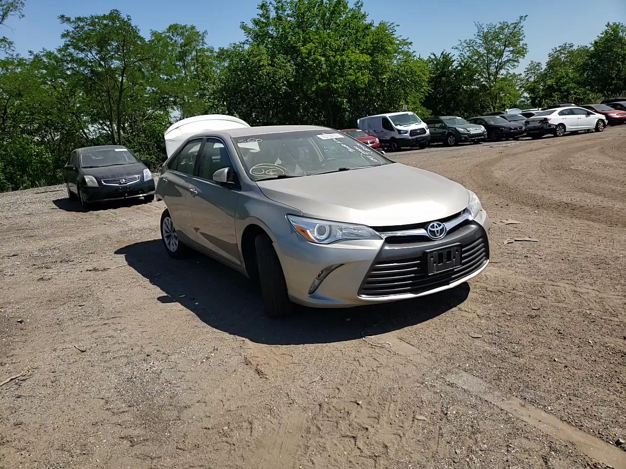 2015 TOYOTA CAMRY LE 4T4BF1FK0FR510695