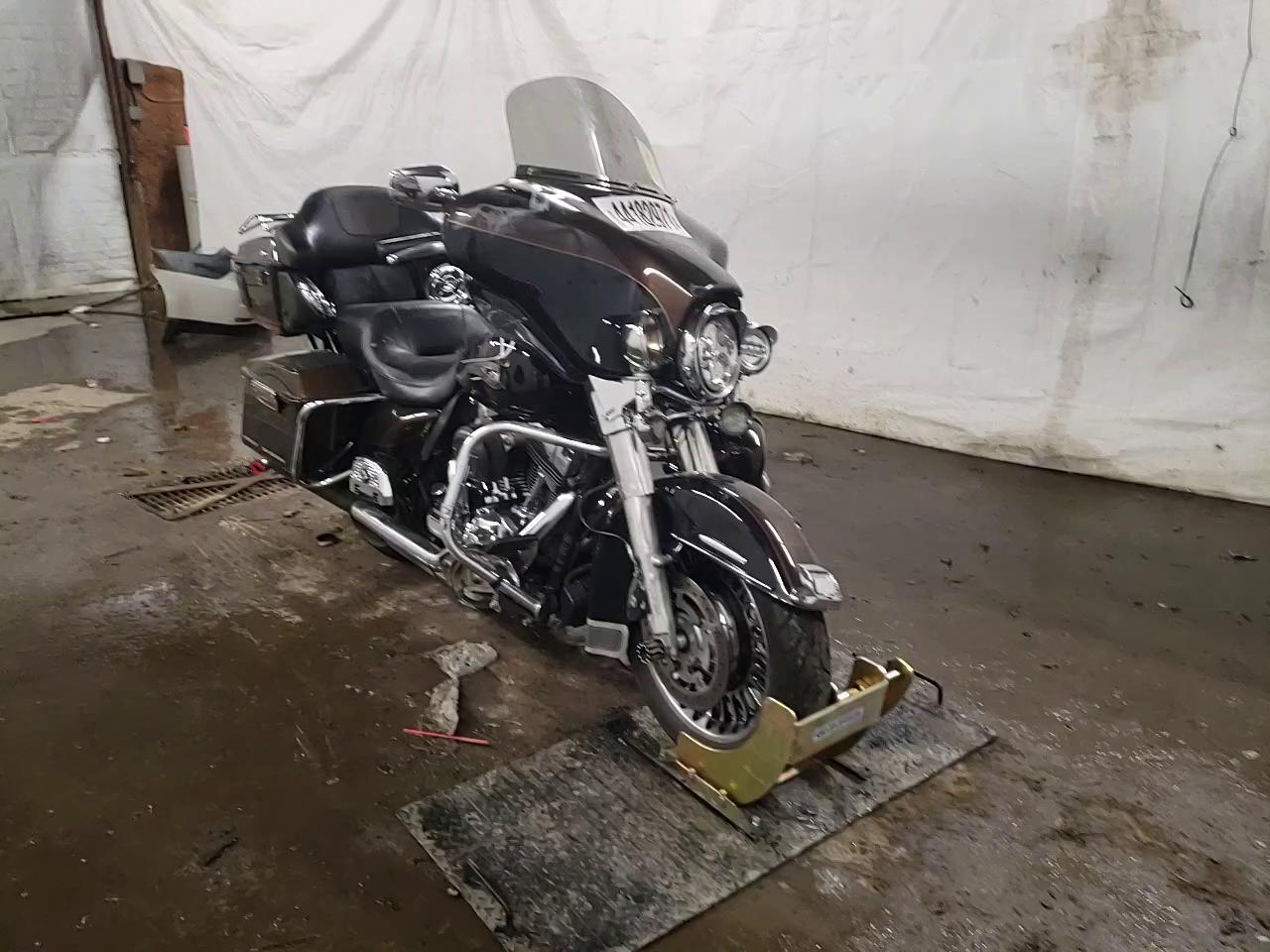2013 HARLEY-DAVIDSON FLHTK ELEC 1HD1KEM22DB645121