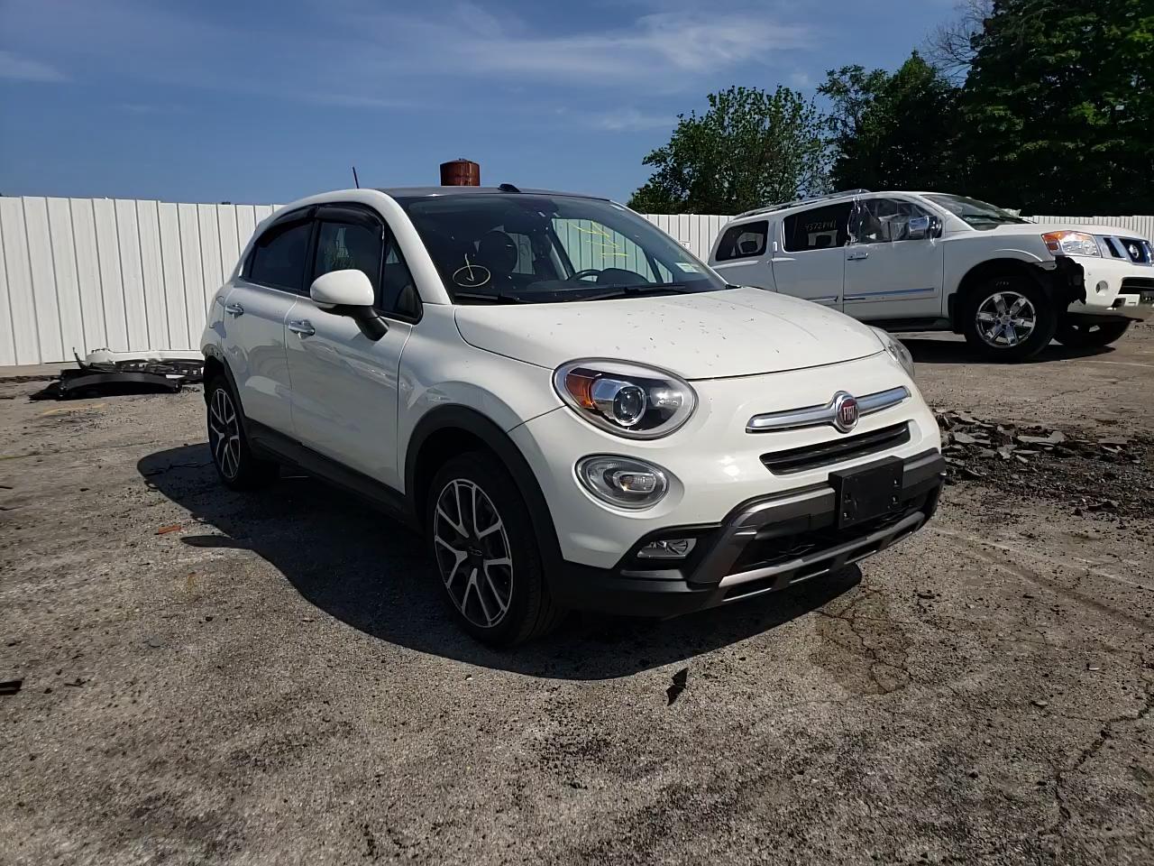 2016 FIAT 500X TREKK ZFBCFXETXGP363465