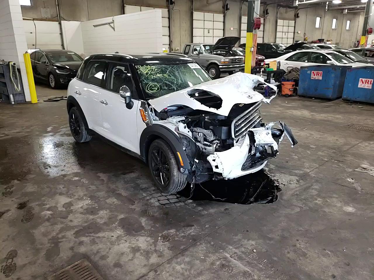 2013 MINI COOPER COU WMWZB3C50DWM09853
