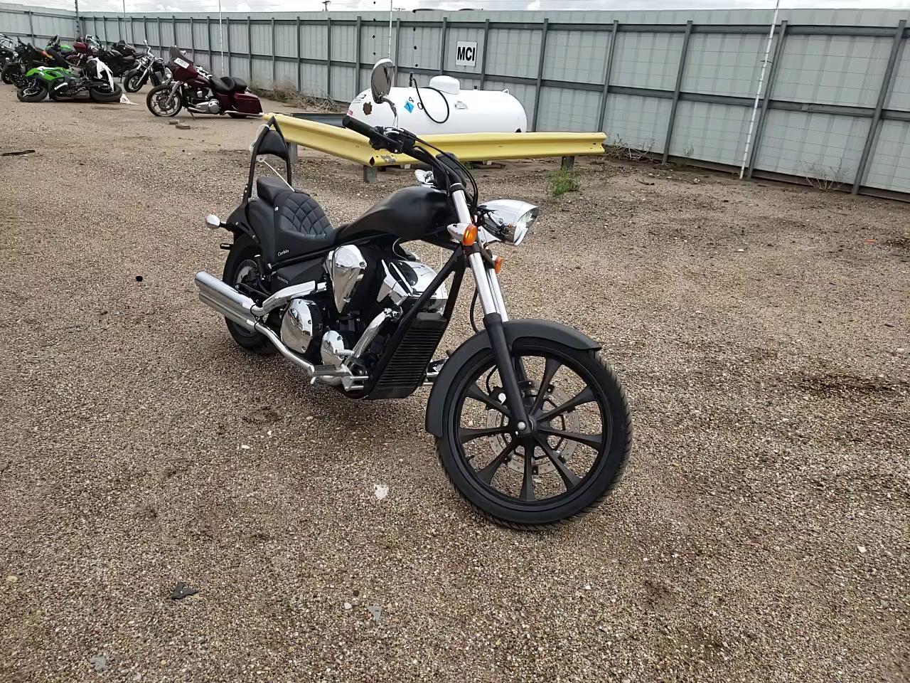 2017 HONDA VT1300 CX JH2SC6128HK200053