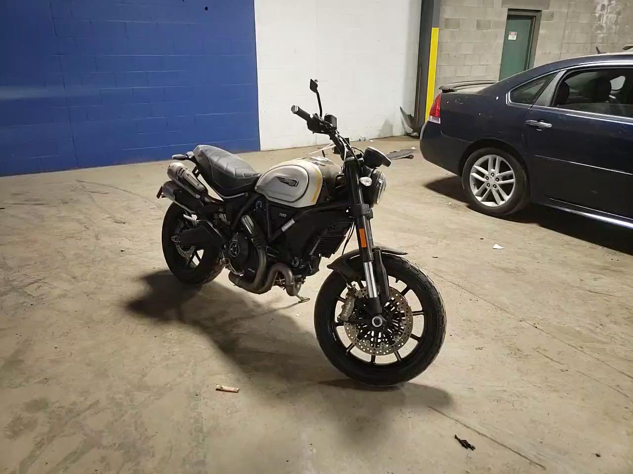 2021 DUCATI SCRAMBLER ZDMKAFCP1MB000668