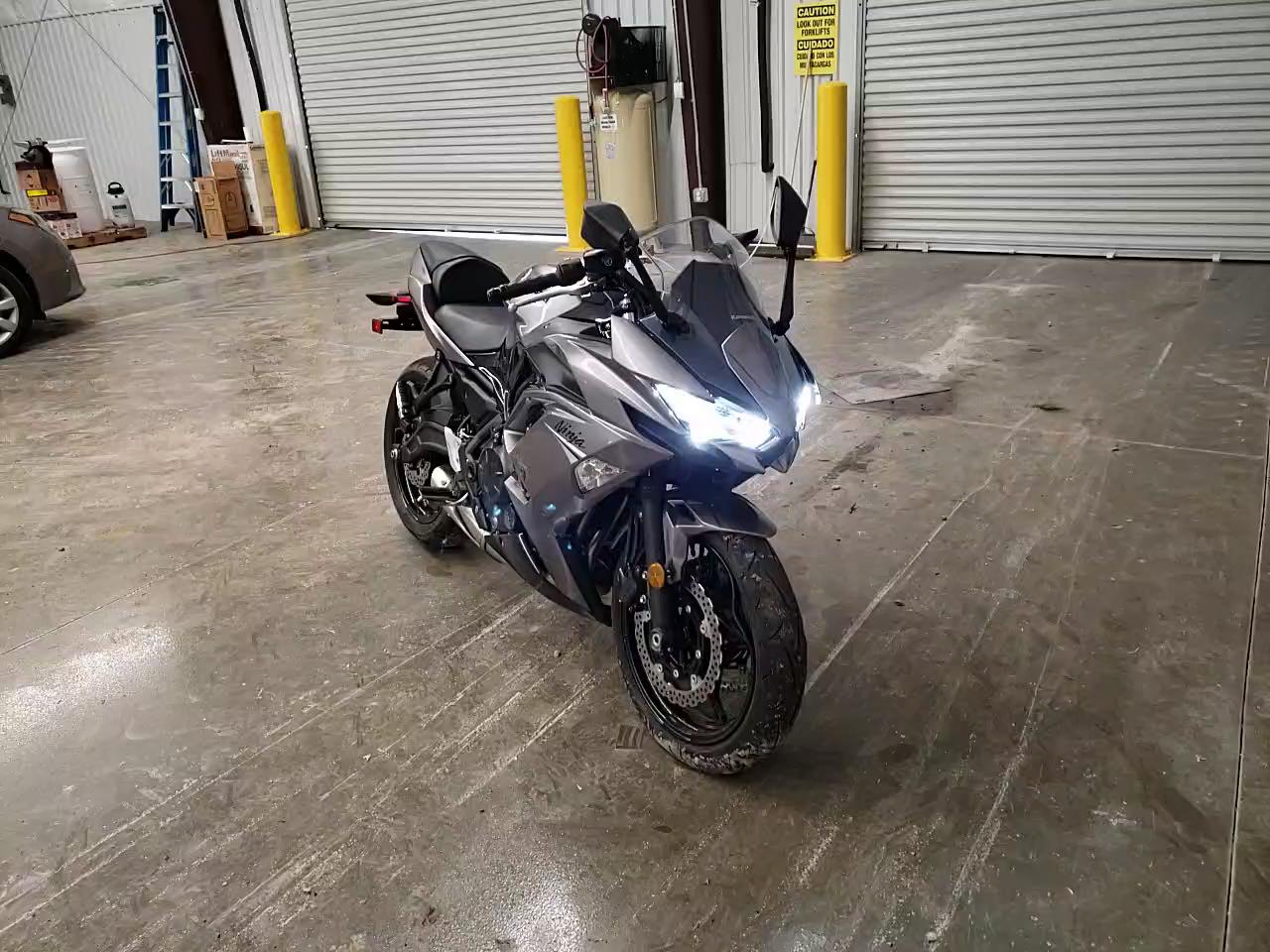 2021 KAWASAKI EX650 M ML5EXEM1XMDA35934