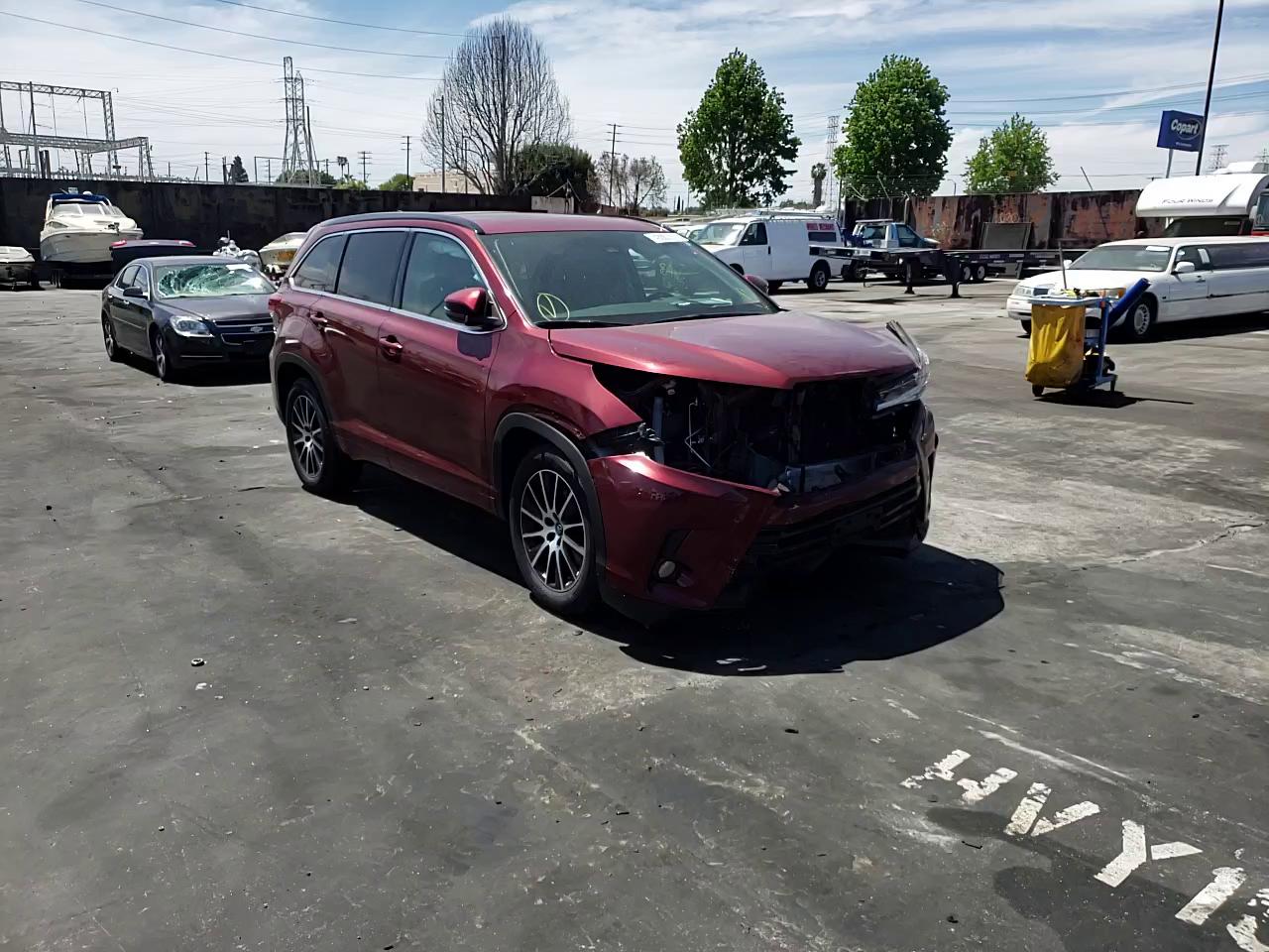 2018 TOYOTA HIGHLANDER 5TDKZRFH1JS526734