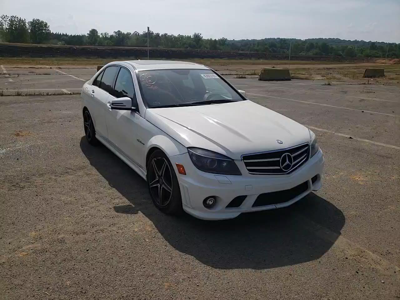 2011 MERCEDES-BENZ C 63 AMG WDDGF7HB9BF639267
