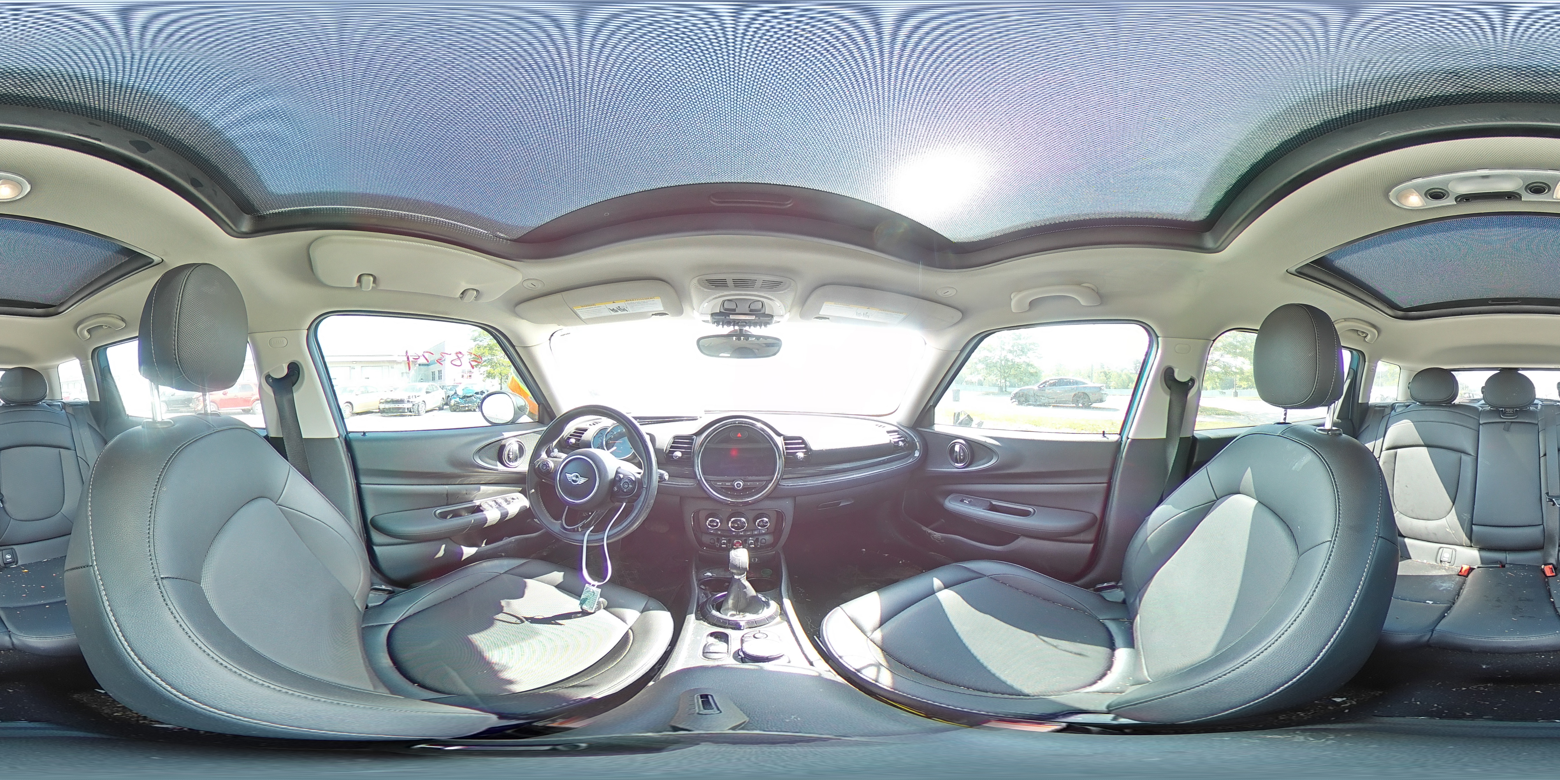 2017 MINI COOPER CLU WMWLN5C57H2E32278