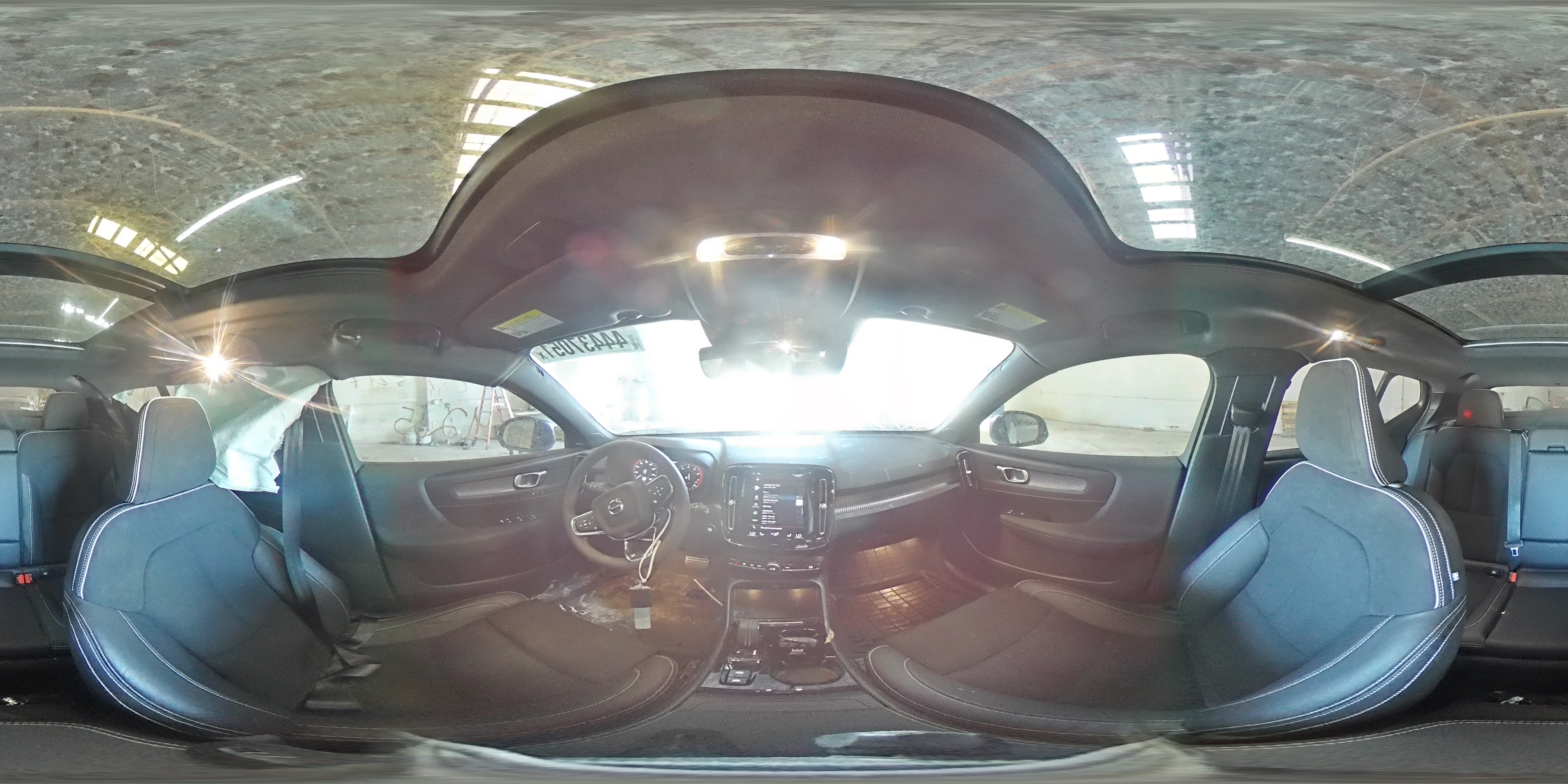 2021 VOLVO XC40 T5 R- YV4162UM5M2461861