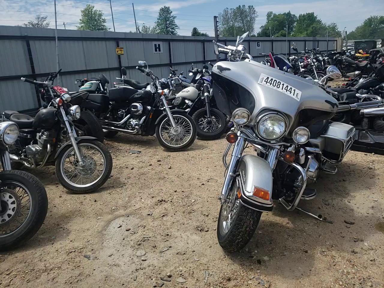 2003 HARLEY-DAVIDSON FLHTCUI AN 1HD1FCW493Y637956