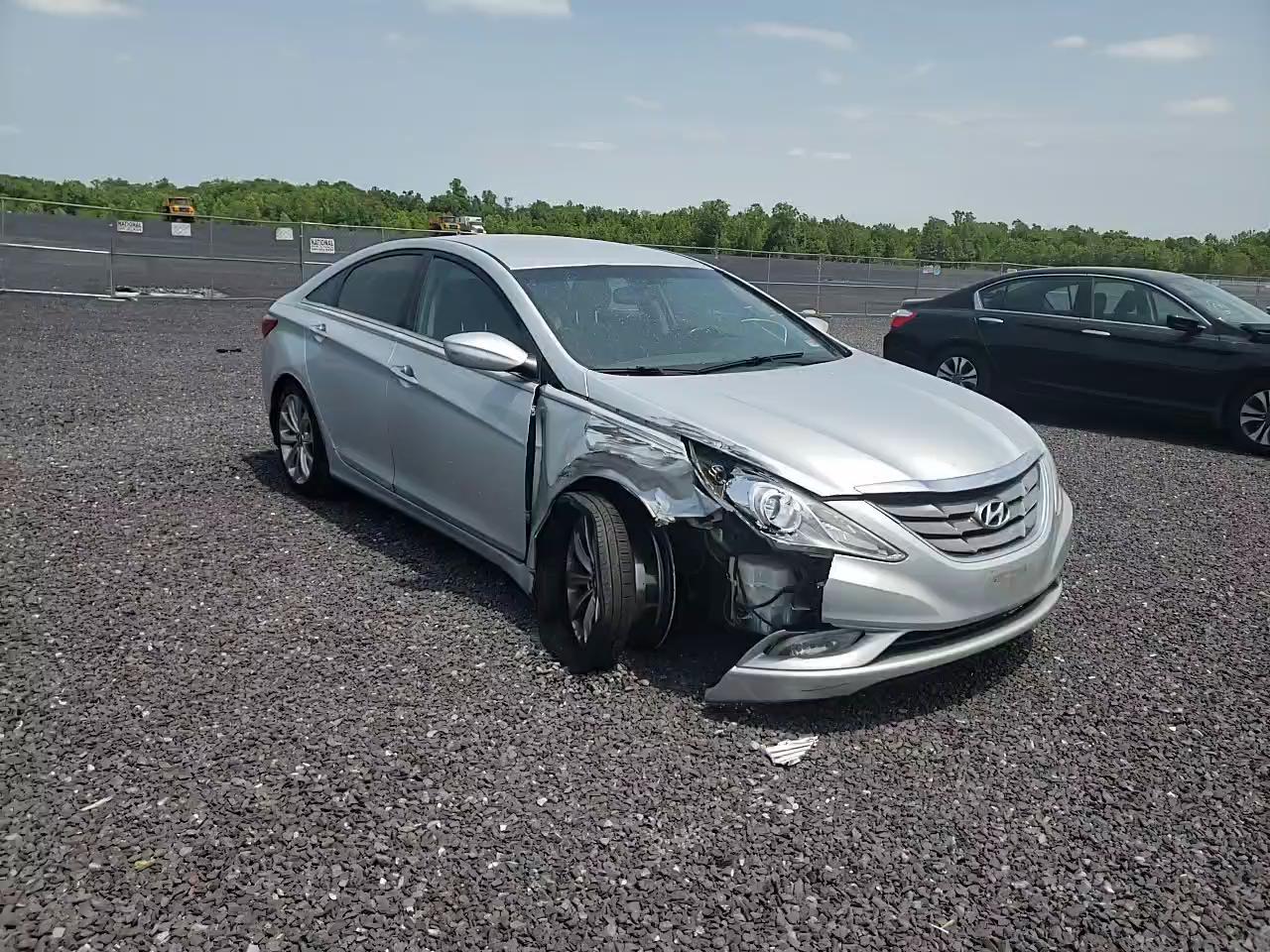 2013 HYUNDAI SONATA SE 5NPEC4AC6DH525618