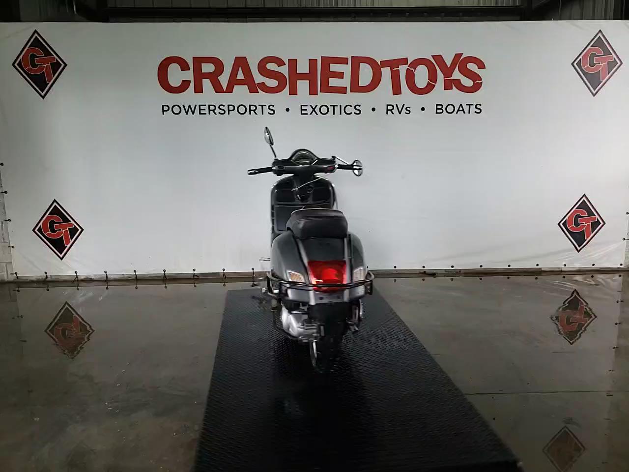 2017 VESPA GTS 300 SU ZAPM459L8H5101882