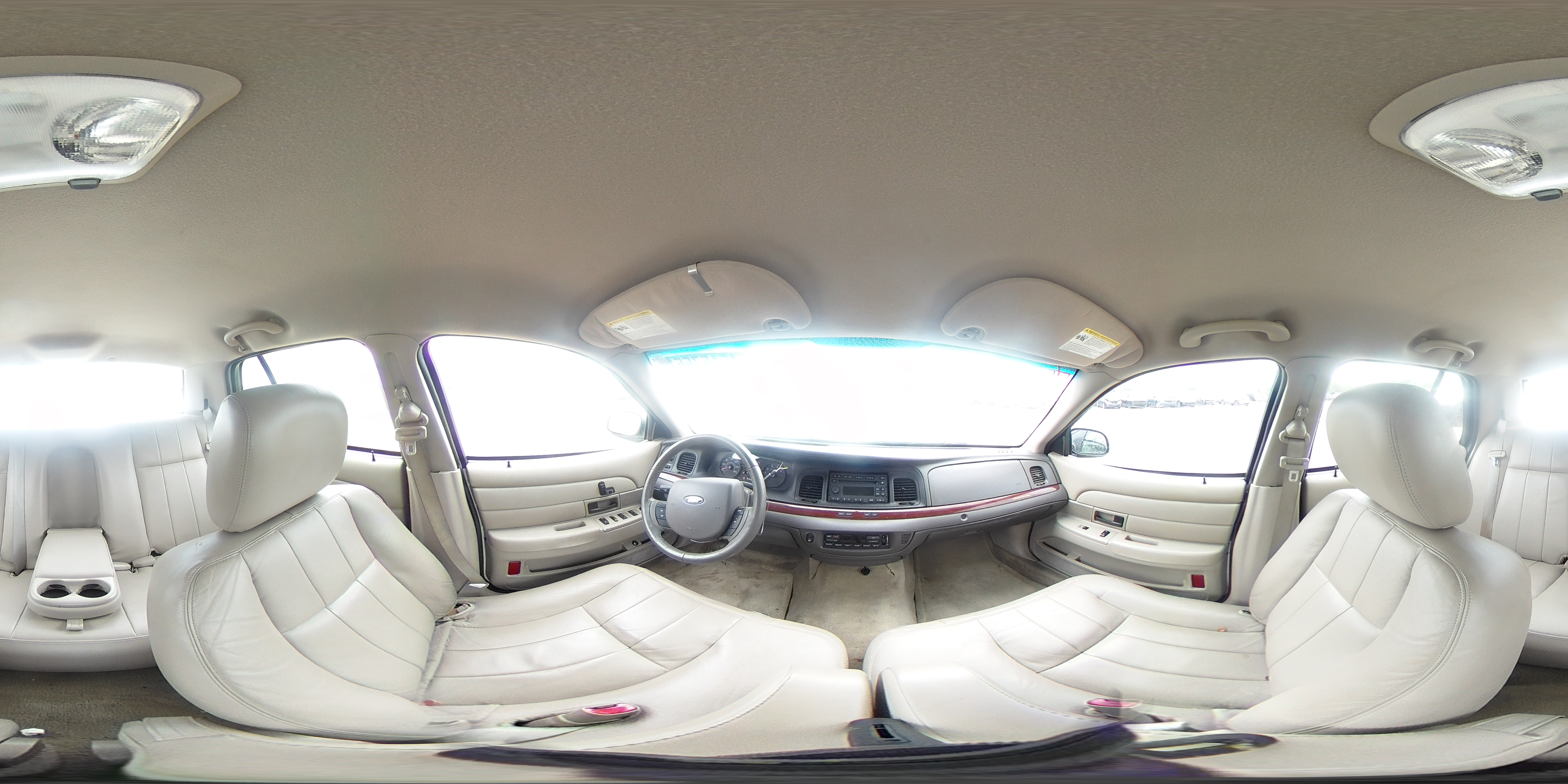 2011 FORD CROWNVIC 2FABP7EV8BX147663
