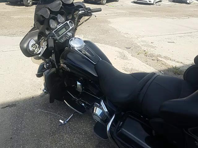 2006 HARLEY-DAVIDSON FLHTCUI 1HD1FCW146Y649748