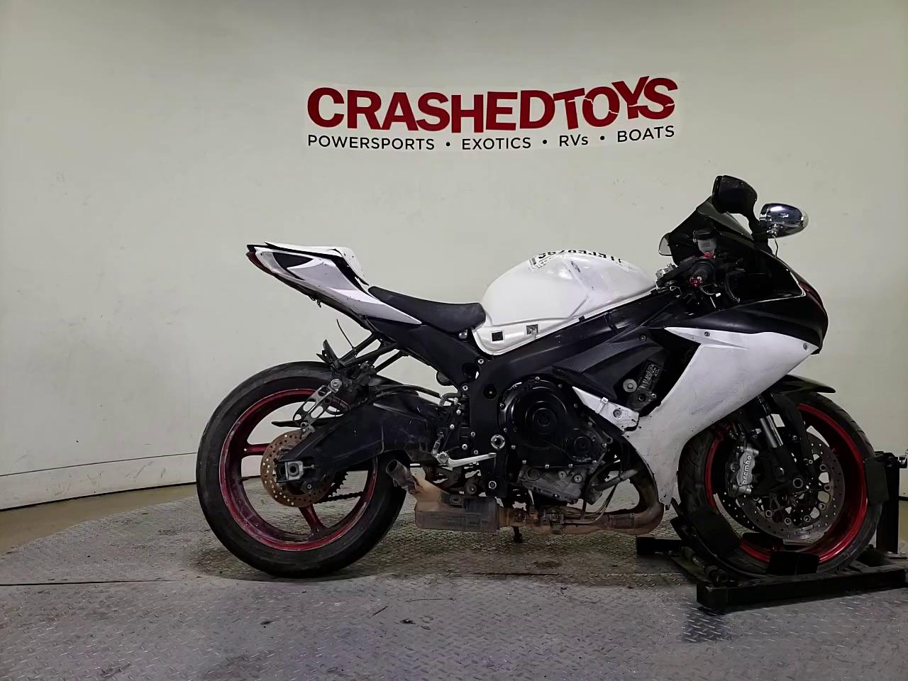 2017 SUZUKI GSX-R750 JS1GR7MA7H2100445
