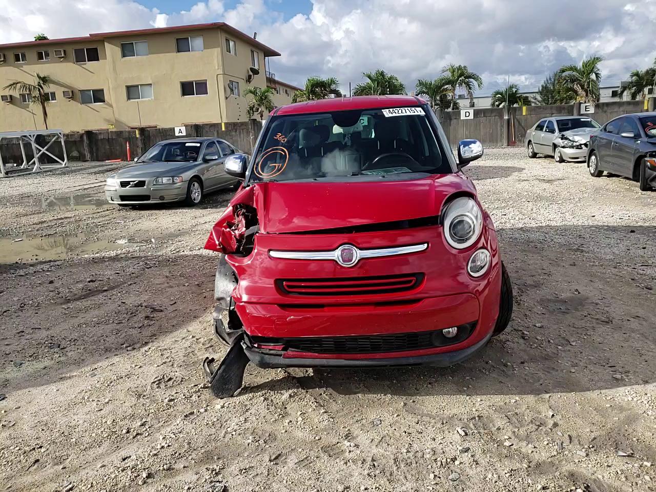 2015 FIAT 500L LOUNG ZFBCFACHXFZ031749