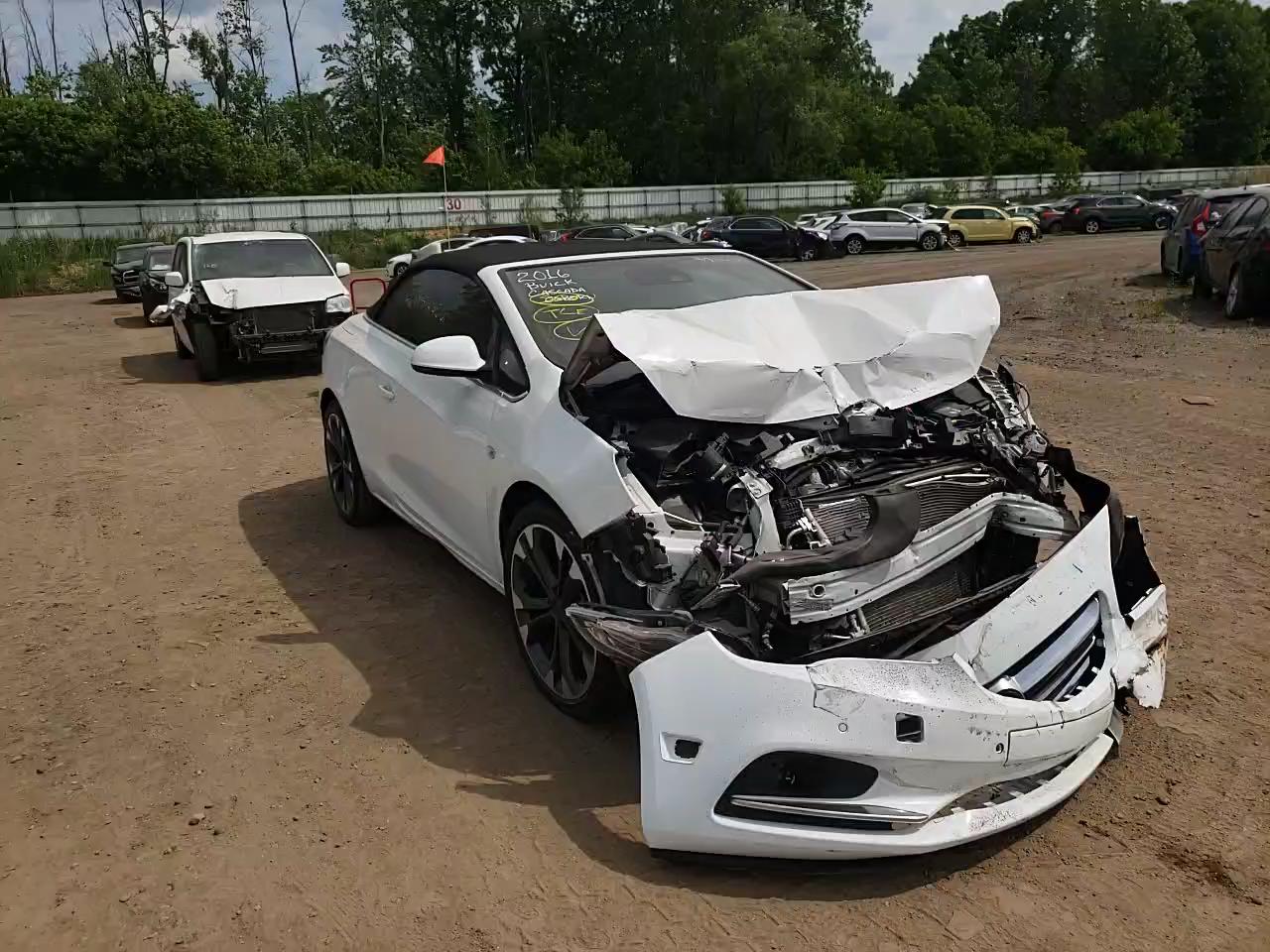 2016 BUICK CASCADA PR W04WT3N55GG062433