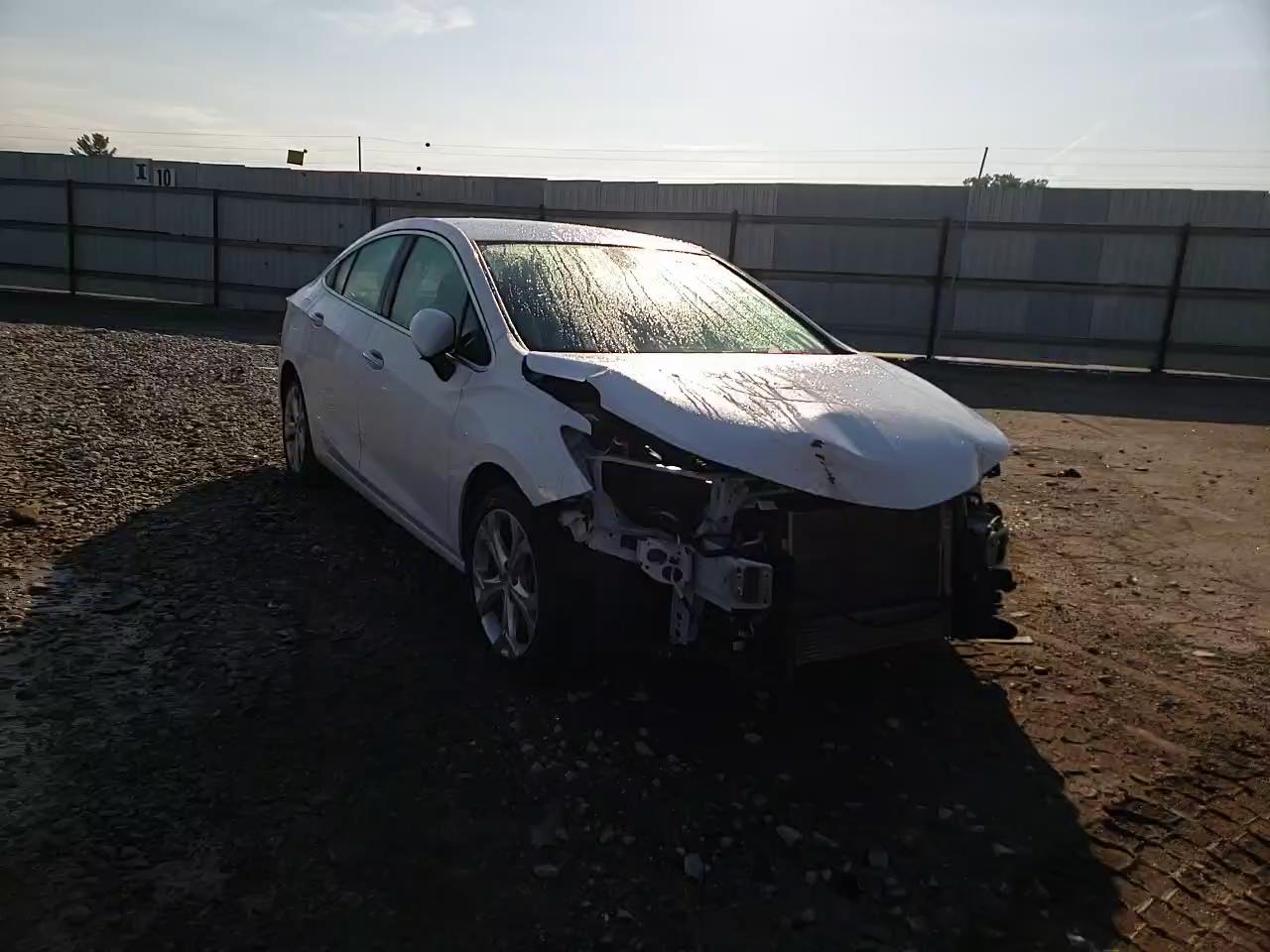 2017 CHEVROLET CRUZE PREM 1G1BF5SM9H7243743