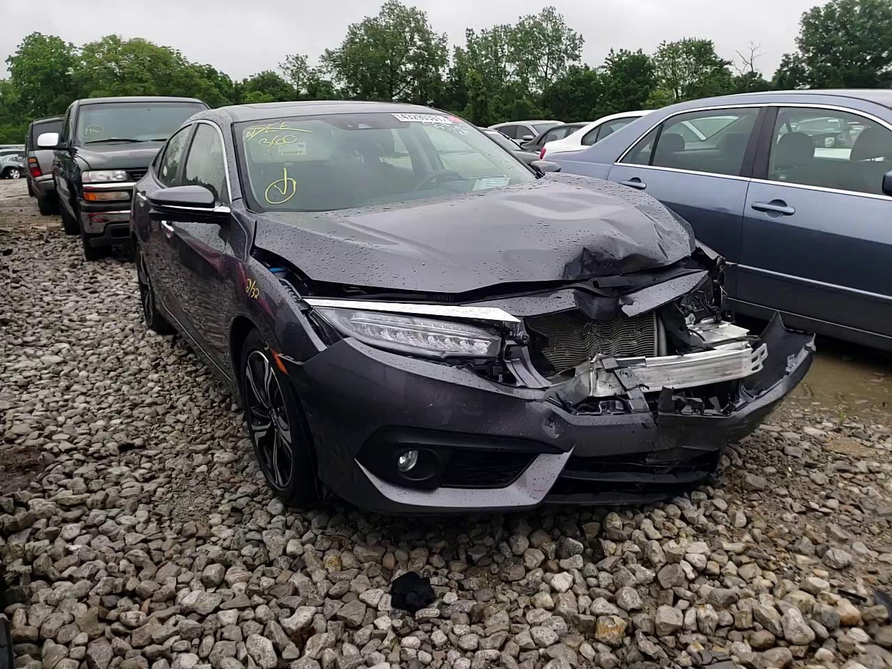 2018 HONDA CIVIC TOUR JHMFC1F92JX012302