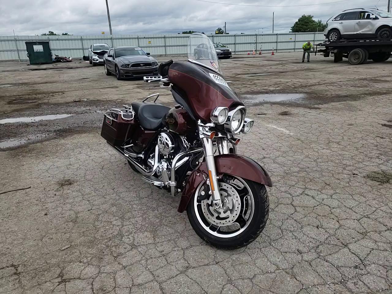 2009 HARLEY-DAVIDSON FLHX 1HD1KB4159Y670671