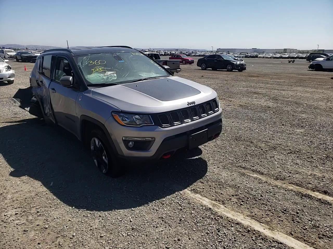 2018 JEEP COMPASS TR 3C4NJDDB1JT199201