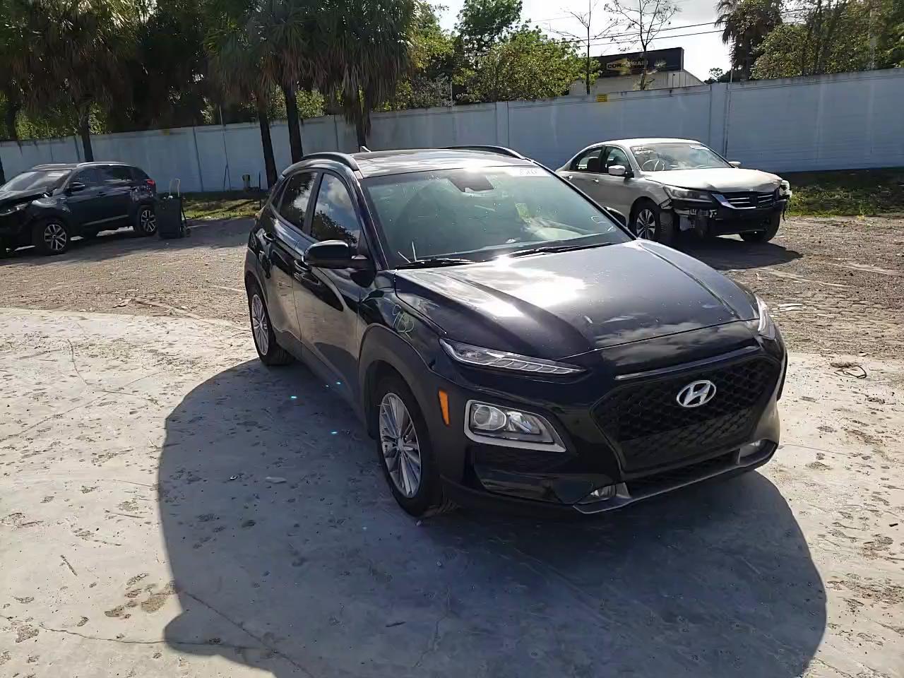 2020 HYUNDAI KONA SEL P KM8K62AAXLU523559