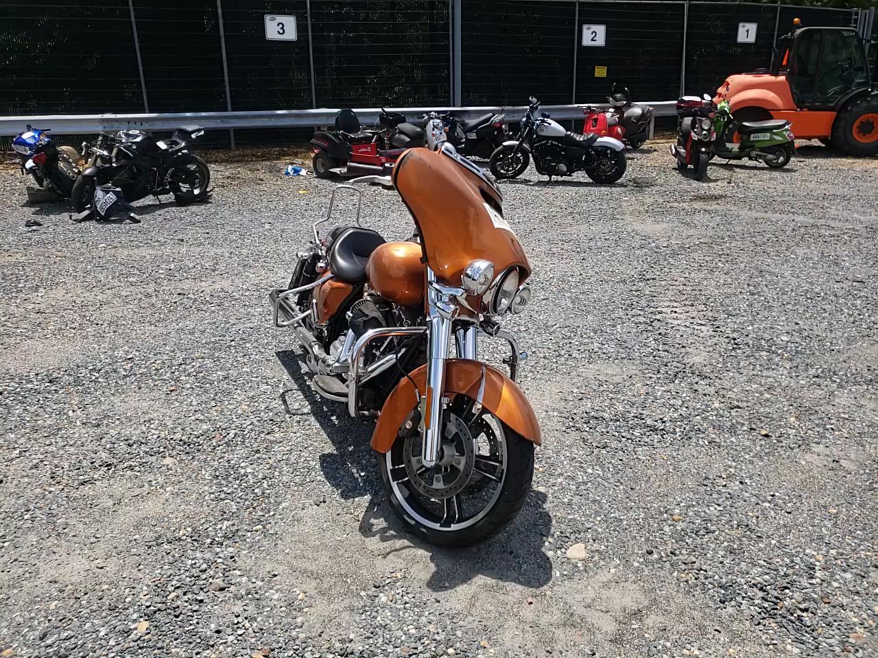 2016 HARLEY-DAVIDSON FLHX STREE 1HD1KBM15GB660013