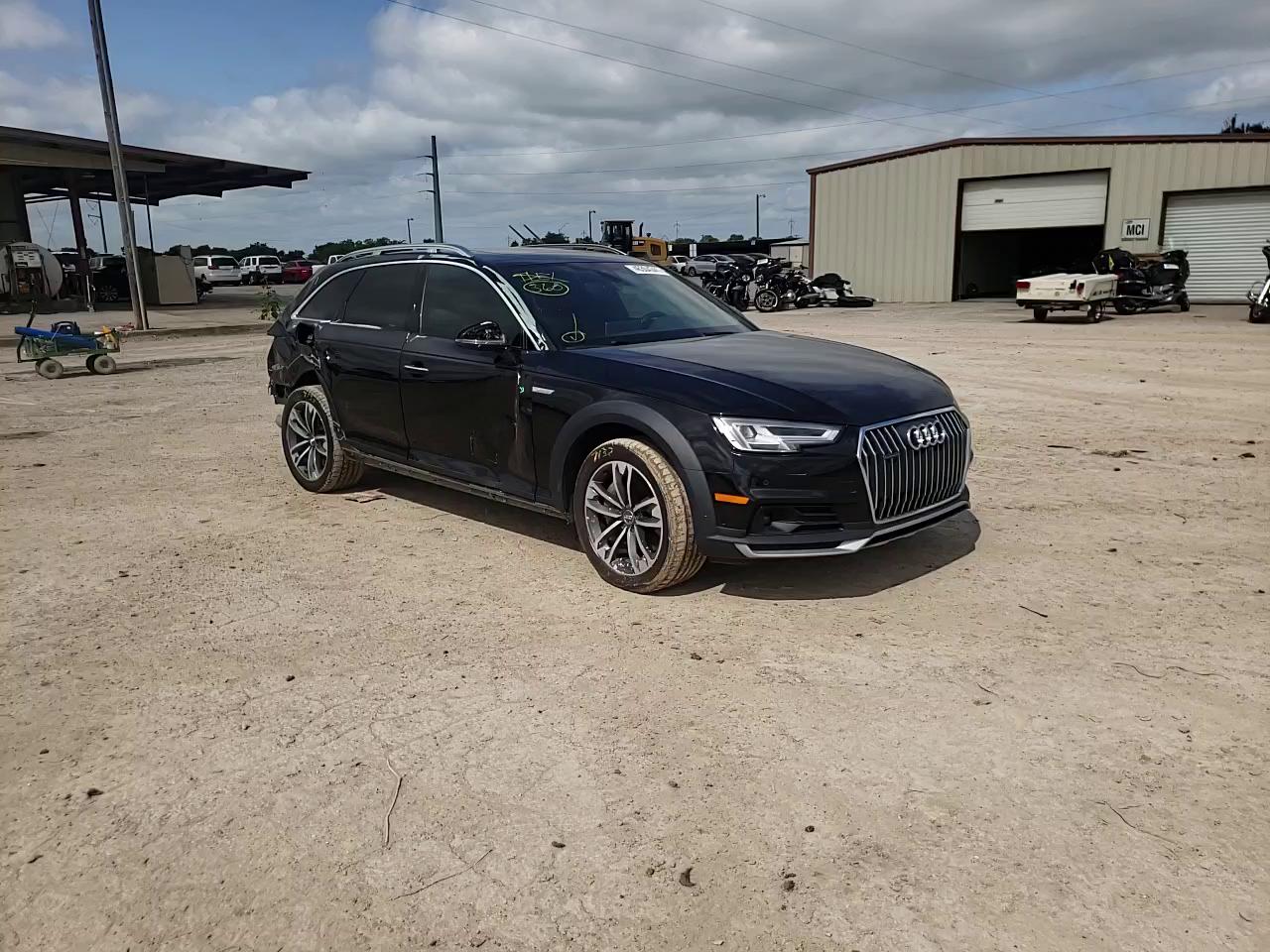 2017 AUDI A4 ALLROAD WA19NAF47HA077196