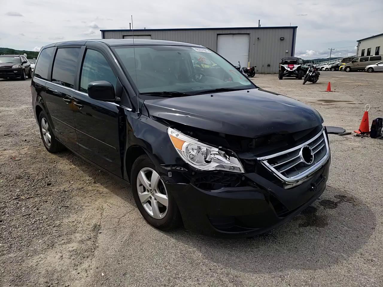 2010 VOLKSWAGEN ROUTAN SEL 2V4RW5DX7AR280216