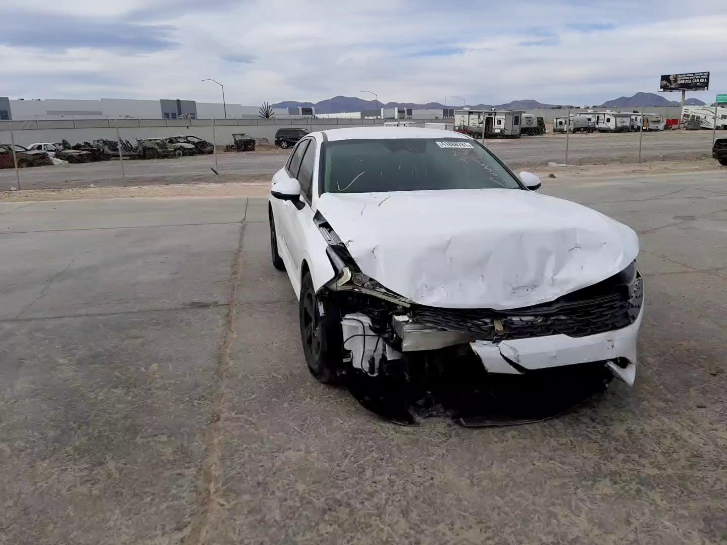 2021 KIA K5 LX 5XXG24J22MG030637