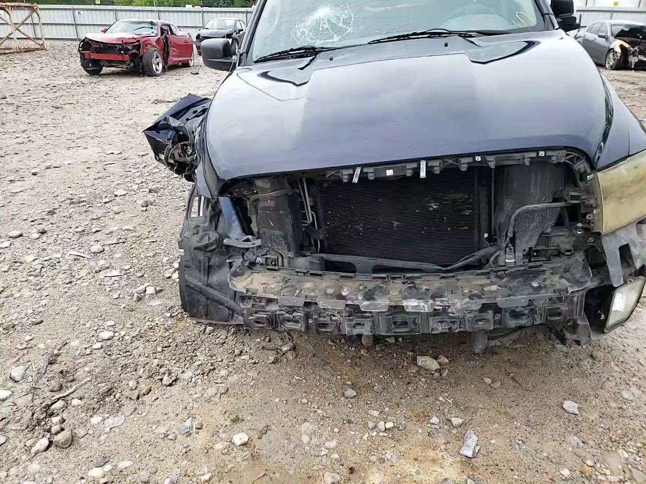2013 RAM 1500 1C6RR7FT7DS528367