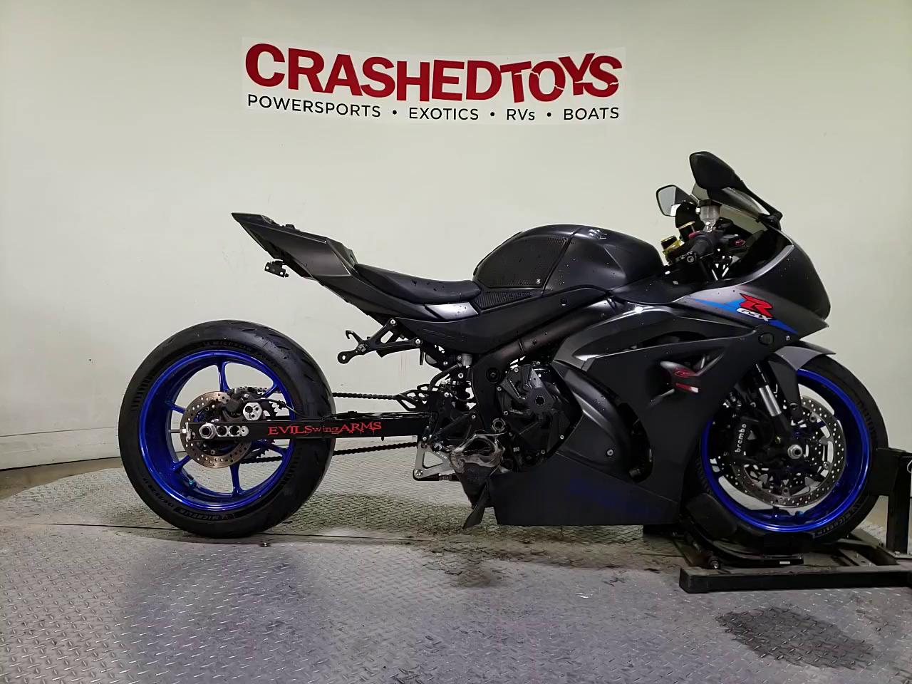 2018 SUZUKI GSX-R1000 JS1DM11B8J2100164