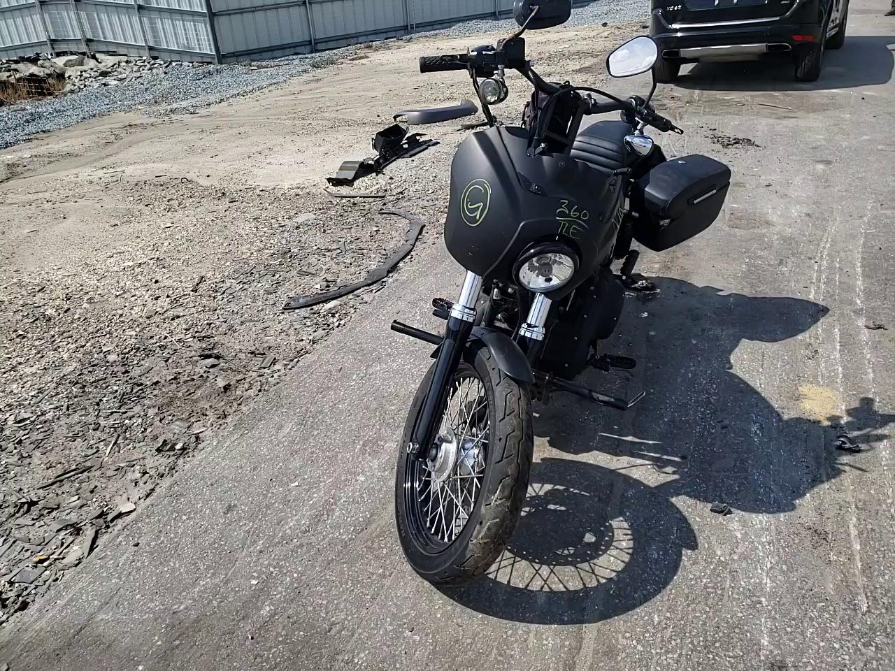 2013 HARLEY-DAVIDSON FXDB DYNA 1HD1GX412DC322279