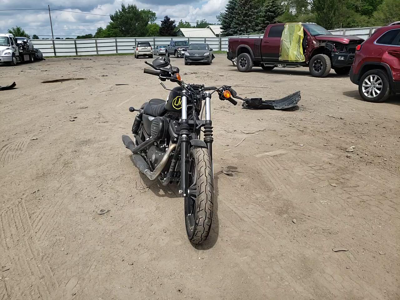 2021 HARLEY-DAVIDSON XL883 N 1HD4LE213MB408092