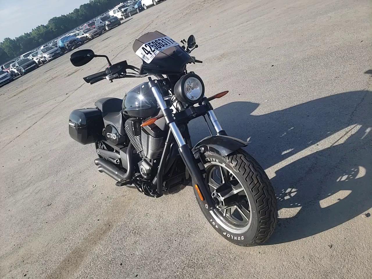 2013 VICTORY MOTORCYCLES JUDGE 5VPMB36N7D3011115