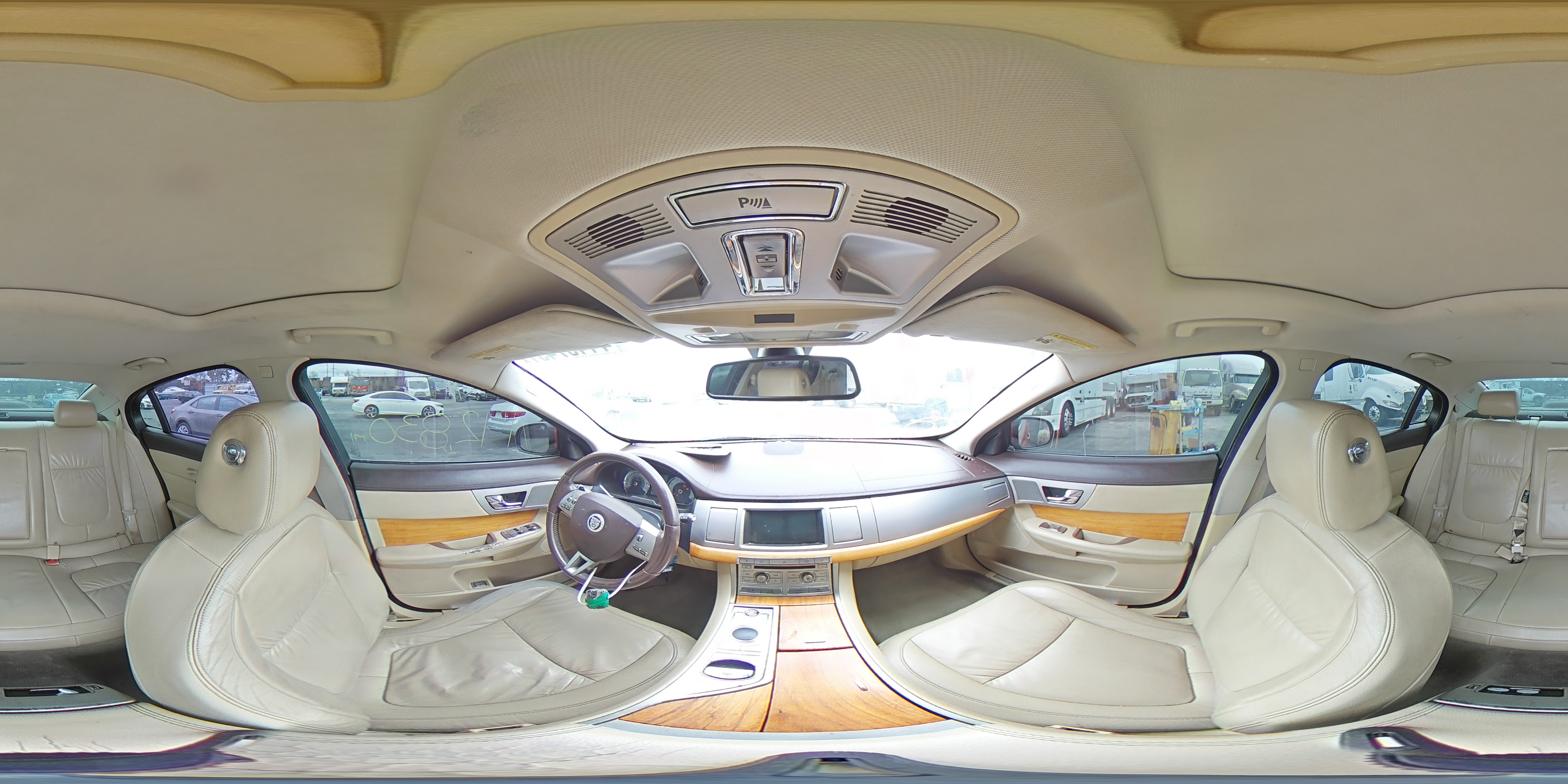 2010 JAGUAR XF LUXURY SAJWA0FA6AHR55722