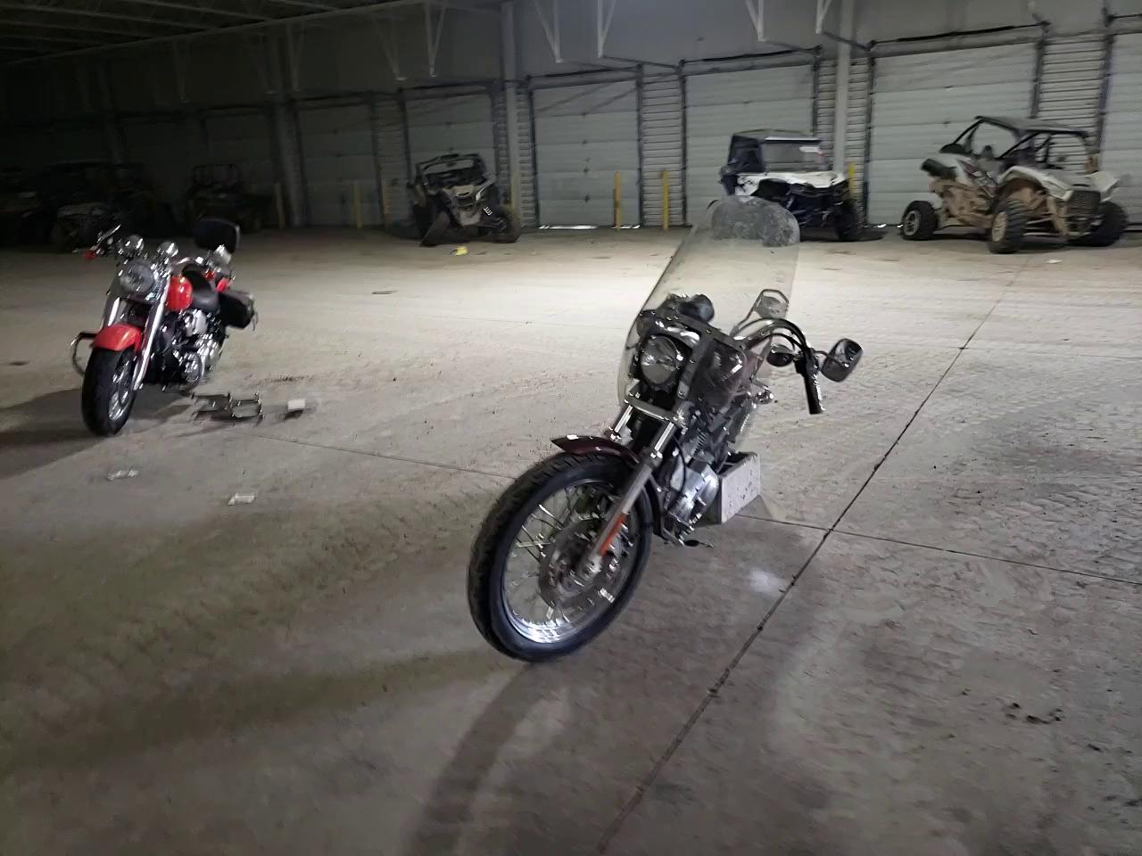 2000 HARLEY-DAVIDSON XL883 HUGG 1HD4CEM19YK130849